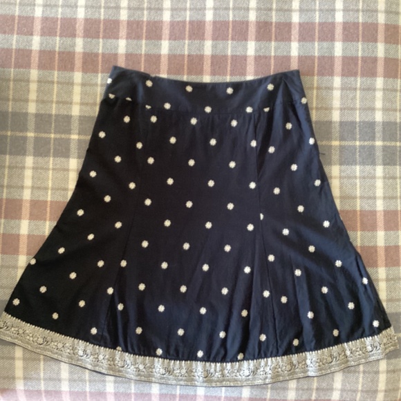 VINTAGE GAP COTTON BLACK CREAM FLORAL FIT & FLARE MIDI SKIRT SIZE 10 - Picture 2 of 10
